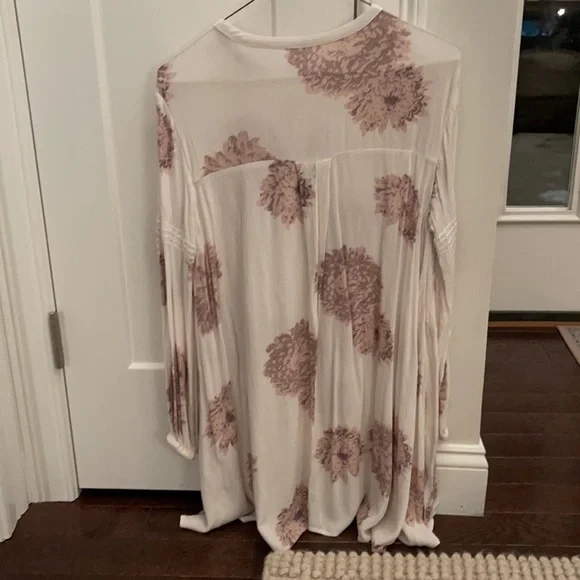 New Free people flowy top - Picture 3 of 3